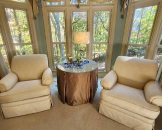 Swivel Upholstered Chairs 