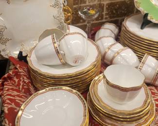 Royal Crown Derby "Carlton Red"