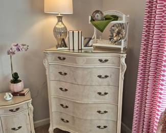 Vintage Chest of Drawers