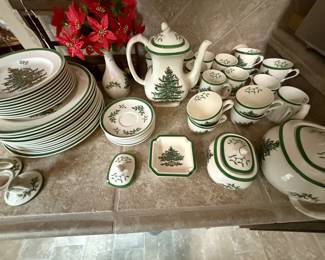 Beautiful Christmas dishware