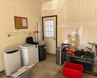 Deep freezer and portable air conditioner