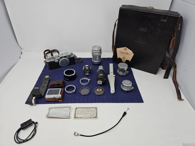 1 1950sLeicaIIIcCameraWithLensesOriginalCase
