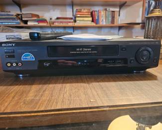 226 VintageSonyVideoCassetteRecorder