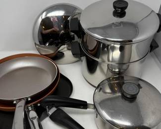 29 ReverewarePotsGriddleandFryingPans