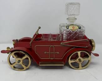 133 VintageMusicalRedMetalCarDecanterSet