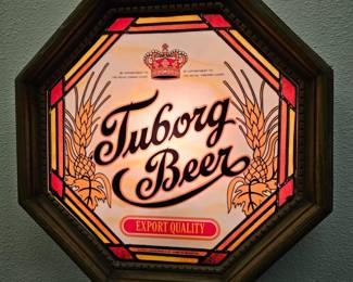 218 VintageTuborgBeerLightedPlasticBeerSign