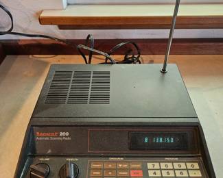 241 Bearcat200AutomaticScanningRadio