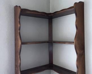 221 TwoShelfHangingCornerUnit