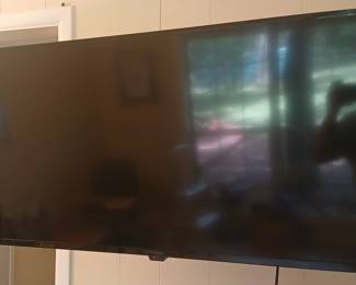 Smart TV with wall mount