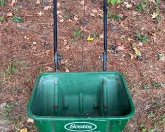 Scotts seeder