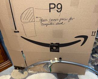 CORNER SECTION OF GLASS DESK SET