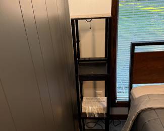 COLOR CHANGE FLOOR LAMP