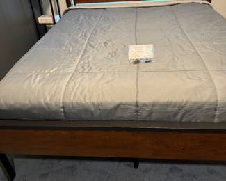 RECENTLY PURCHASED METAL BED