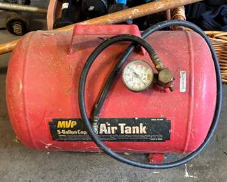 Air tank