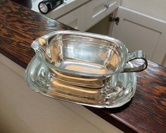 Mayflower gravy or sauce dish by Reed & Barton