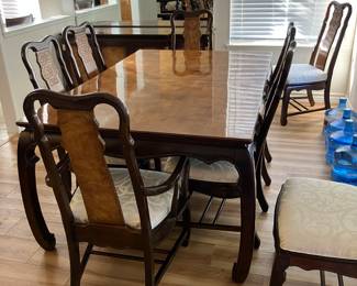 Broyhill “Ming” Dining table w/ 8 chairs