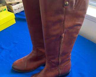Boots 8.5