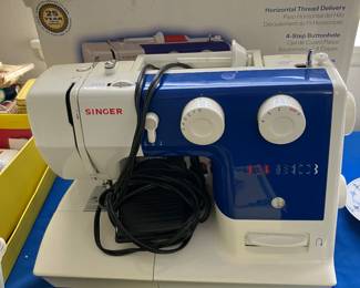 Singer Sewing Machine. No attachments.