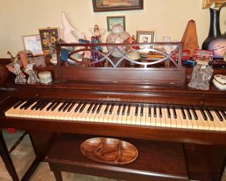 Baldwin Acrosonic upright piano