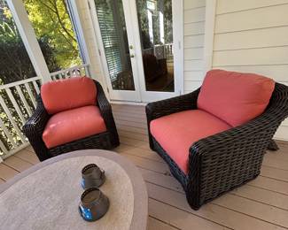 Outdoor pair swivel rockers