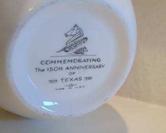 Boehm bowl commemorating the 150th anniversary of Texas