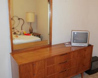 MCM dresser with mirror
