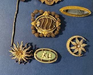 Variety of 14k Gold Victorian Pieces