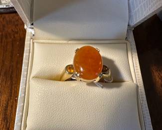 18k Gold and Orange Jade Ring