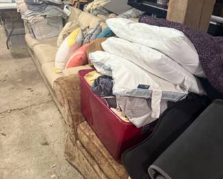 Bedding & Linens