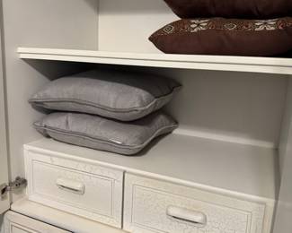 Italian-Inspired Queen Size Bedroom Set: Elegant Italian-Inspired Queen Bedroom Set with rich detailing and classic European design. This high-quality set features beautiful craftsmanship and a timeless look that elevates any bedroom. Includes: Queen Bed (Headboard), Large Wardrobe &  Dresser with Matching Mirror & Armoire. Sturdy, well-made, and in excellent condition. Perfect for a master or guest suite with a taste for traditional Italian elegance.