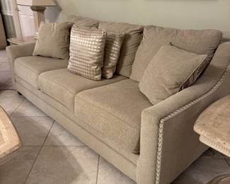 Beautiful Linen Sofa
Elegant linen-upholstered sofa with clean lines, plush cushions, and a timeless, designer look. The neutral linen fabric brings a light, airy sophistication that complements both modern and traditional spaces. Comfortable, well-kept, and exceptionally stylish.