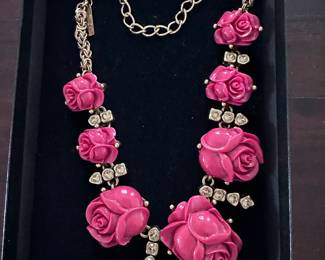 Oscar de la Renta rose necklace red