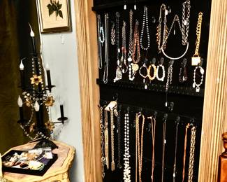 Fun and Fashionable Costume Jewelry