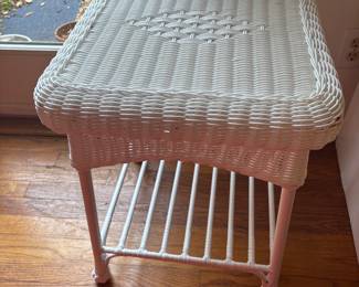 Like New White Wicker Table w/bottom shelf
16x16x21