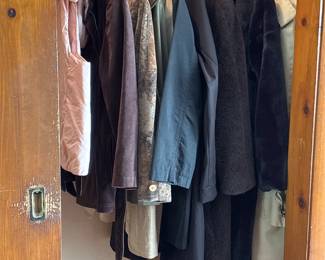Women’s Vintage Coats and Jackets
