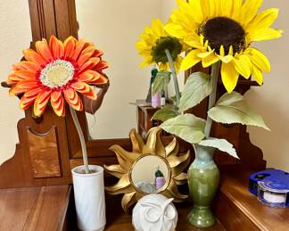 Owl, sun and sunflower decor