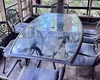 Metal Patio set with 6 chairs