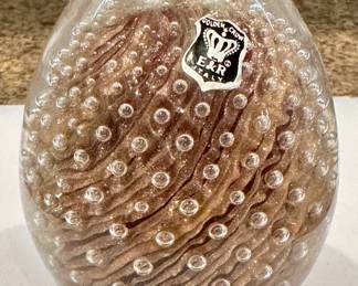 Vintage E& R art glass egg