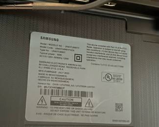 E45 - $150. July 2023. Samsung 43" TV. Model UN43TU69OTF. With remote.