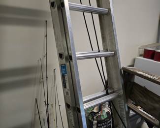G21 - $150. Werner 24' Extension Ladder. Model #D1224-2.