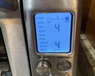 E39 - $100. Breville Convection Smart Oven. Model BOV800XL / A