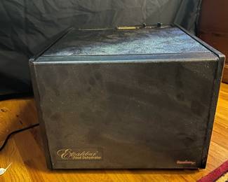 E101 - $75. Excalibur Food Dehydrator. 9 Tray model 3926T
