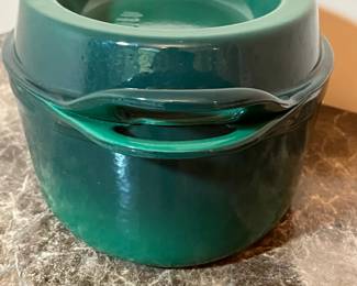 E18 - $100. Le Creuset Doufeu #28. Brand New.