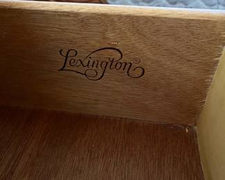 E21 - $100. Lexington Victorian Sampler Single Nightstand. Measures 26" wide x 18" deep x 26" tall.