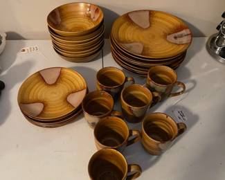 E91 - $100. Sango Splash Set. 9 Dinner Plates, 6 Salad Plates, 8 Bowls, 7 Mugs.