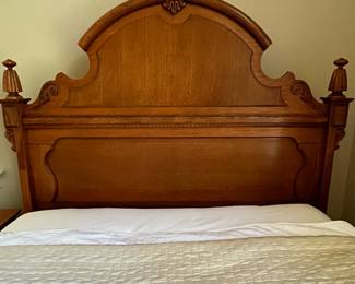 E20 -$600. Lexington Victorian Sampler Queen Bed Frame. Measures 66.5" wide x 72.5" long x 72.5" tall - headboard x 35.5" tall - footboard.