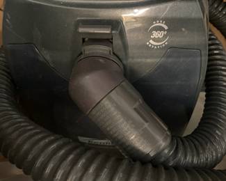 vacuum cleaner