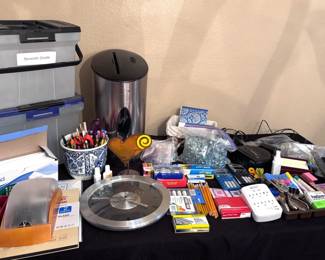 Office Supplies 2 Delft, Shredder, Clock, Misc