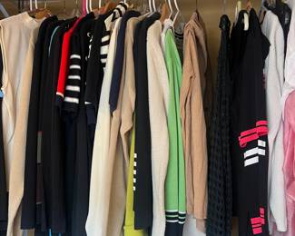 Womens Tops Size M
