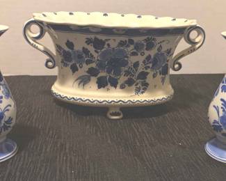 Delfts Bleau 2 Miniature Bud Vases Jardiniere.webp